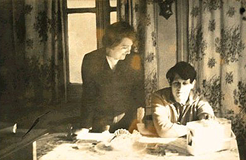 Claudio Fink con su mam&aacute;